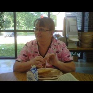 Meet your Posher, Rhonda